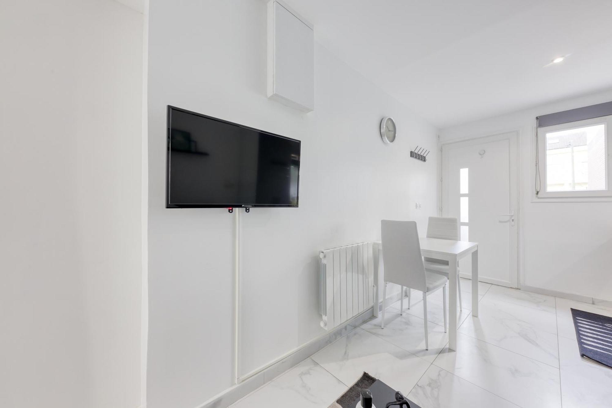 Appartement - 4 Personnes - Parking Prive - Metro 7 - Rer B Ла-Курнев Екстер'єр фото
